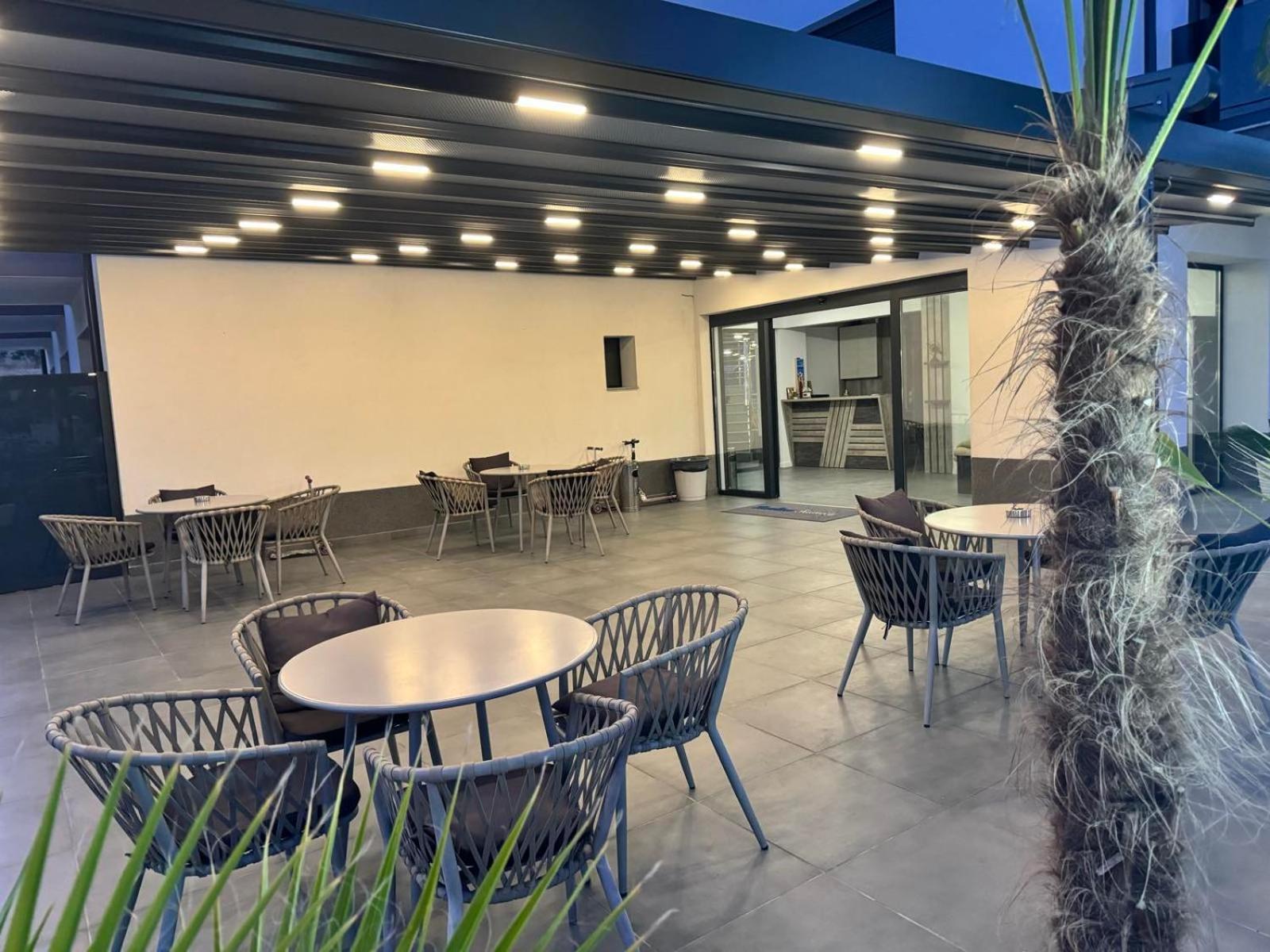 Radina Family Aparthotel Kallithea  Buitenkant foto