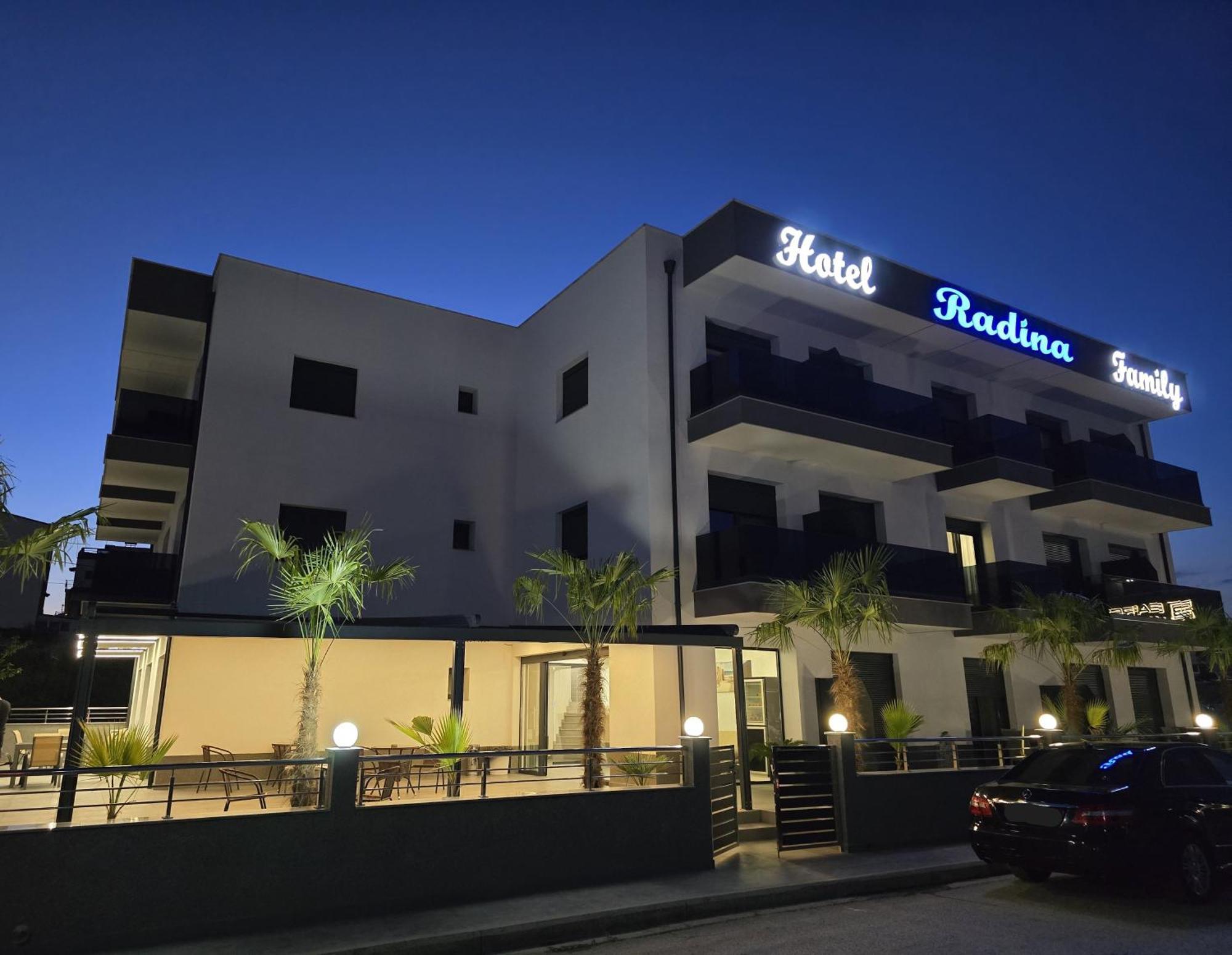 Radina Family Aparthotel Kallithea  Buitenkant foto